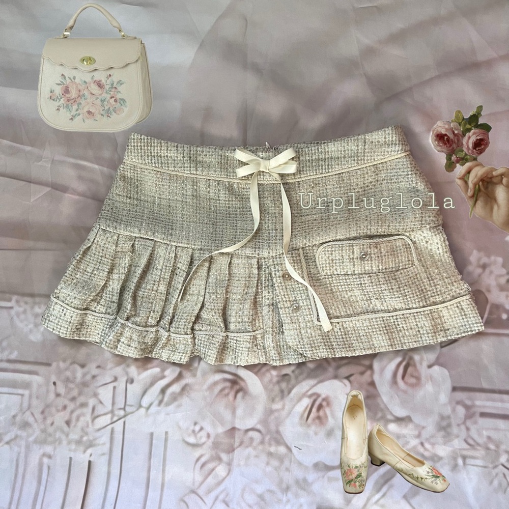 SOLDD Abercrombie & Fitch Cream Tweed Mini Skirt